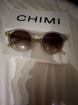 Solglasögon Chimi  - Solglasögon  Model 03