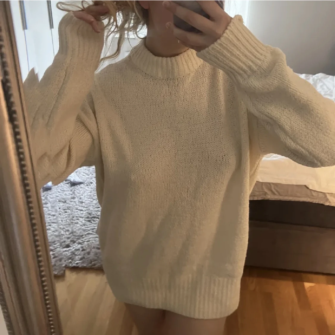 Sticksd vit tröja  - 90