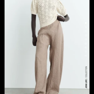 Zara tröja  - Säljer dena oandvända tröjan från zara💕💕