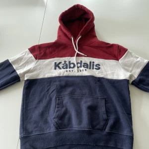 Kåbdalis hoddie - En jättefin kåbdalis hoddie som är köpt i kåbdalis