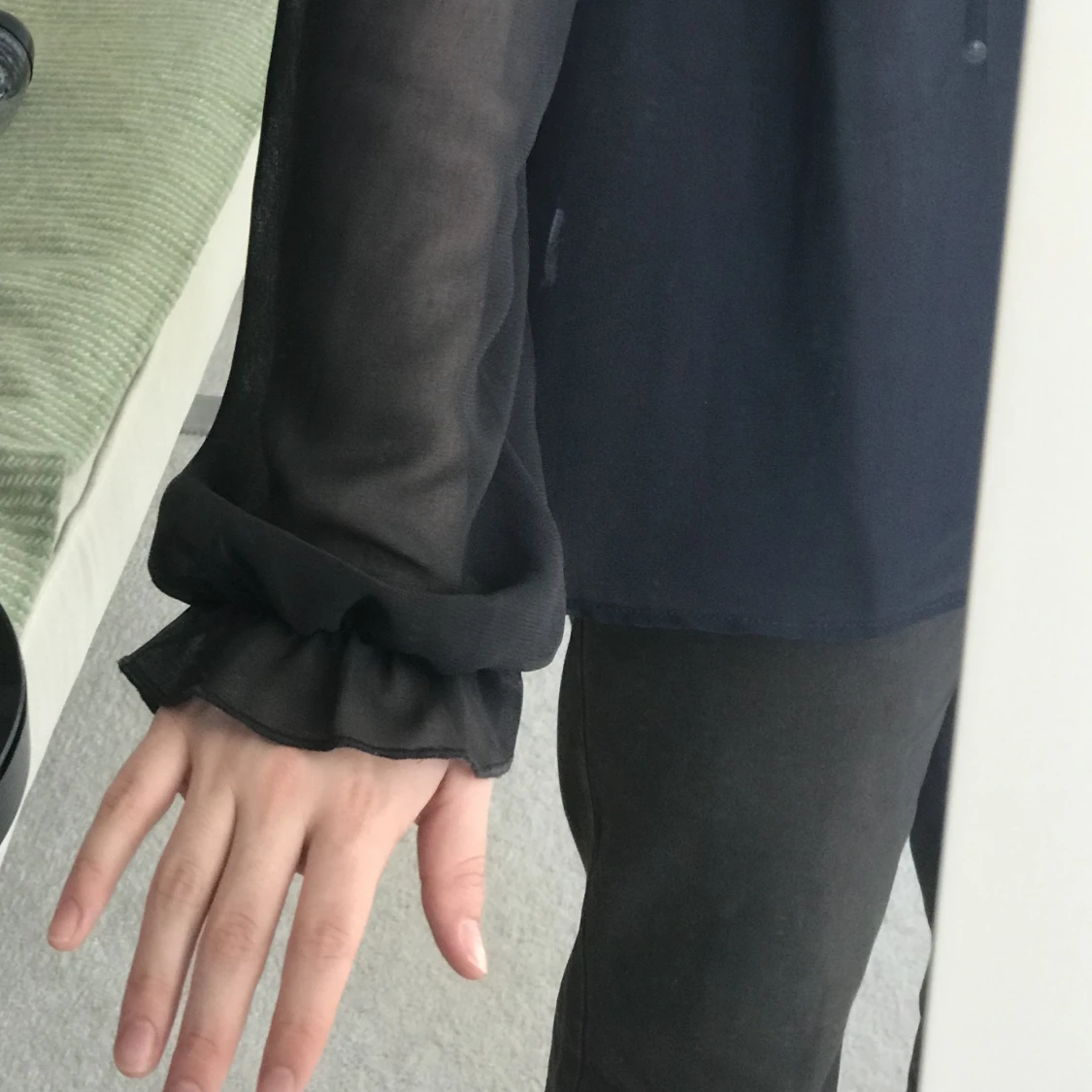 Gråbrun blus ballongärm - 90