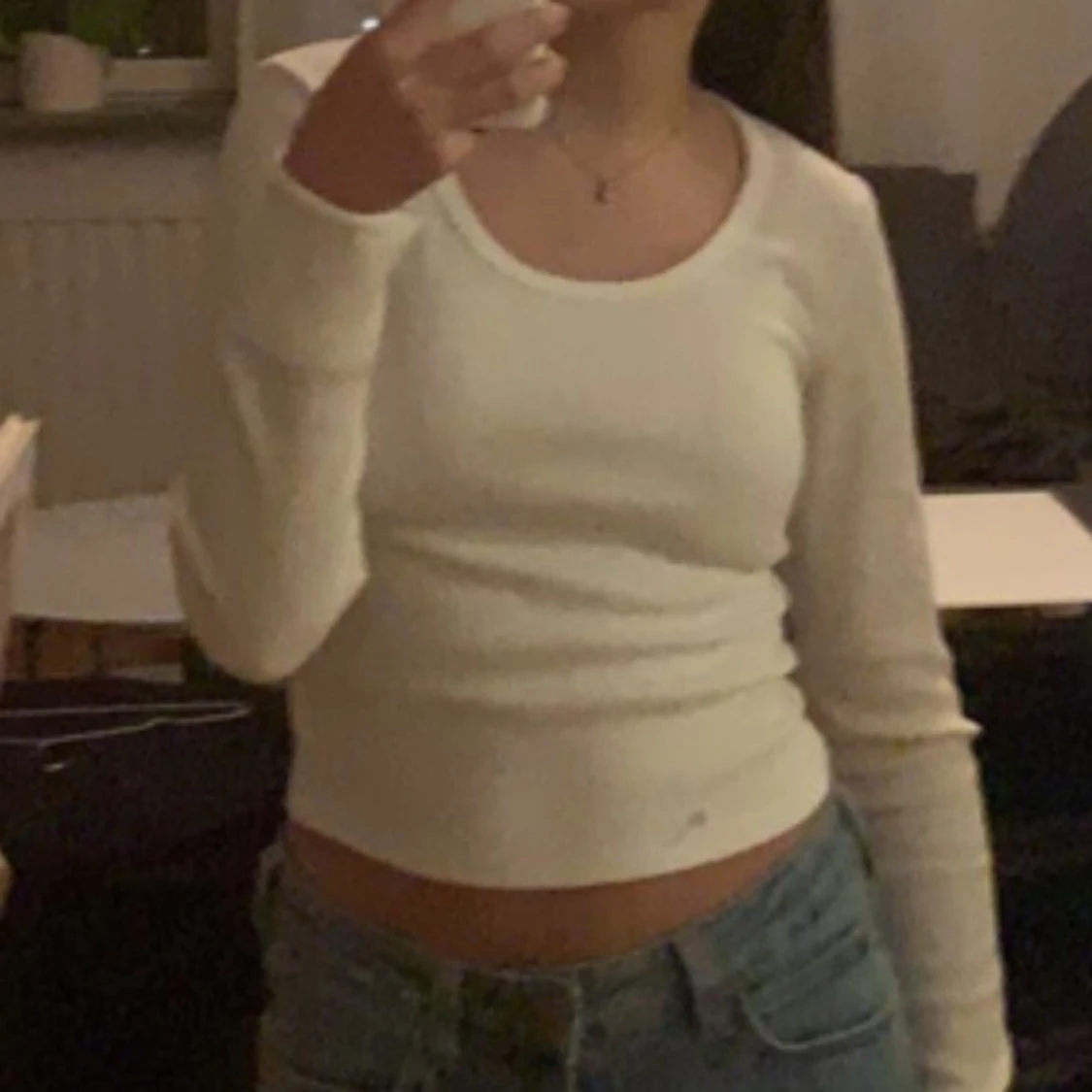 Vitlångärmad tröja  - 90