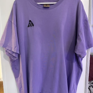 Nike t-shirt - Kill t-shirts. Rätt stor. Storlek XL. 