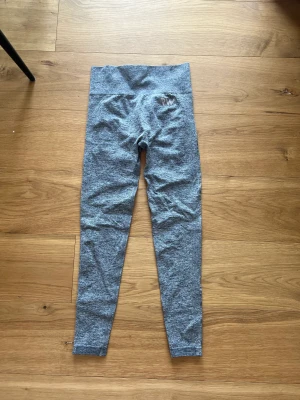 Träningstights - Strl s, scrunch 