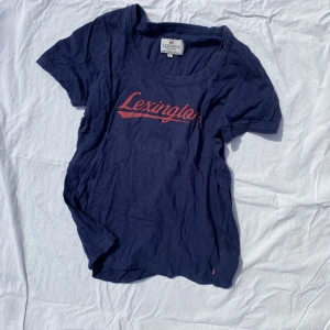 Vintage T-shirt - Skön T-shirt som passar till allt! Pris går att diskutera vid snabb affär 💗