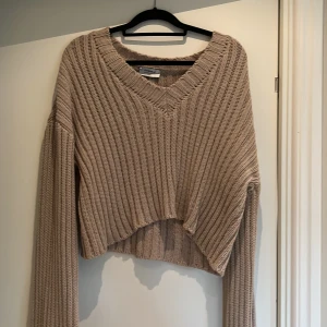 Tröja  - Tröja från chiquelle. Aldrig använd 