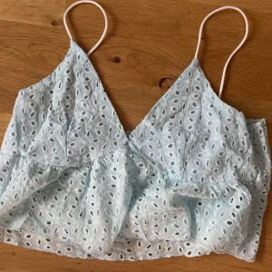 Blå topp - Blå topp från shein aldrig använd