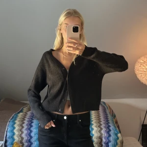 Ullblandad kofta - Kofta från zara! Den är väldigt mjuk och sticks inte alls. Frakt tillkommer