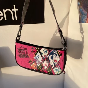 monster high handväska - jättesnygg. 🙌🏼❤️