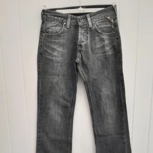 Jack & Jones grå jeans - Strlk 28/32. Skitsnygga och bra skick!