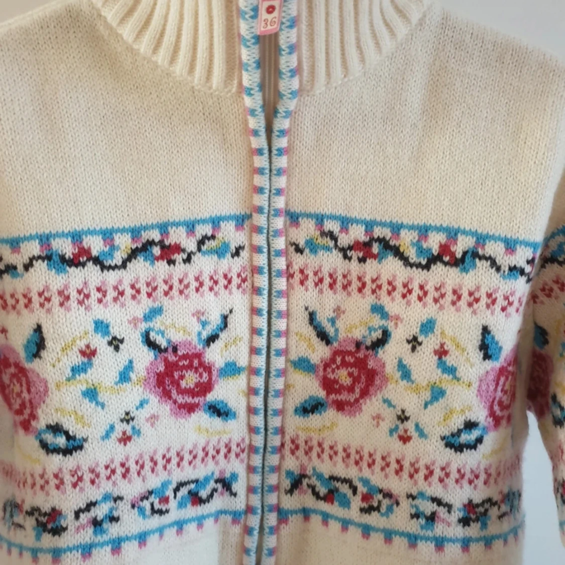 Superfin stickad ulltröja!