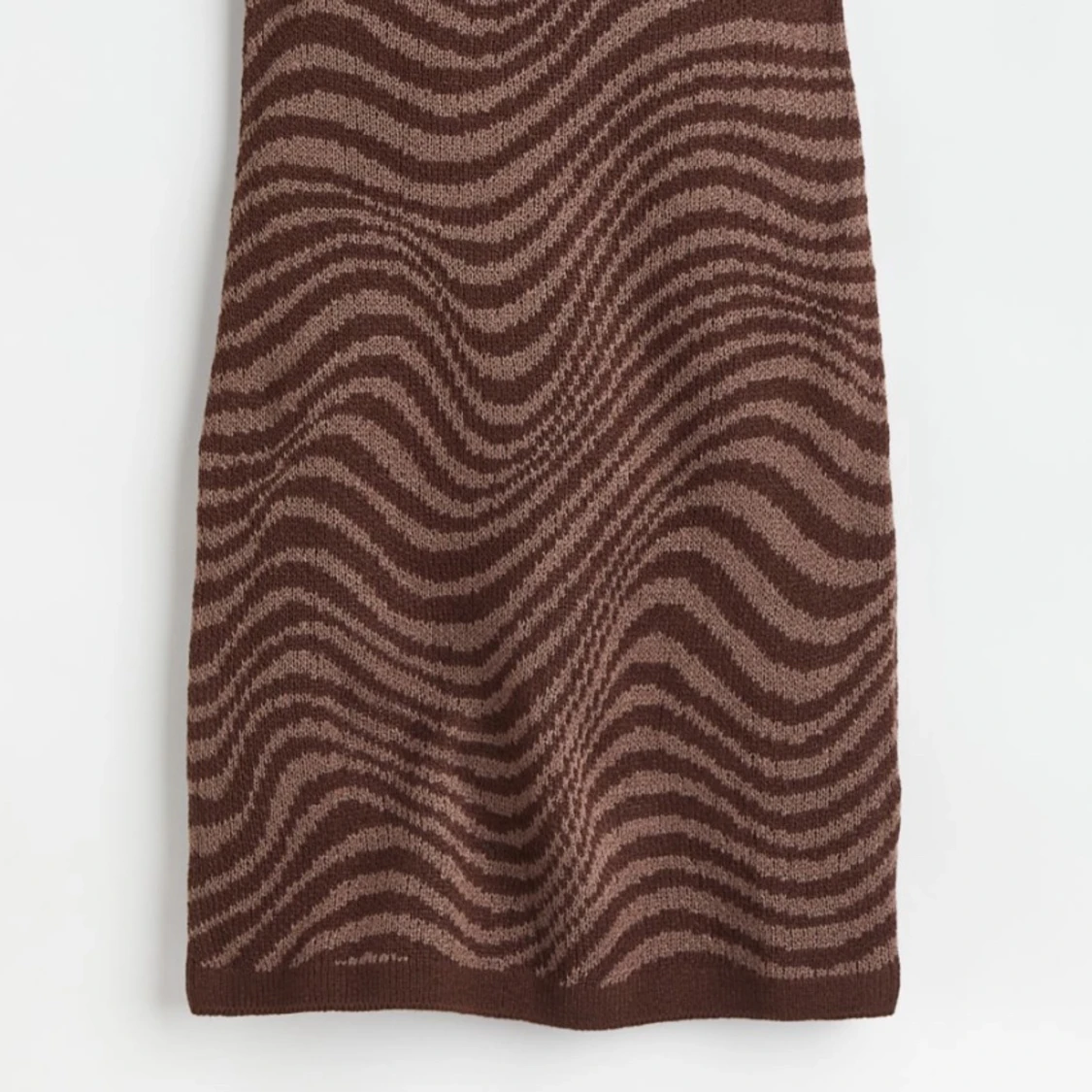 H&M stickad klänning  - 90