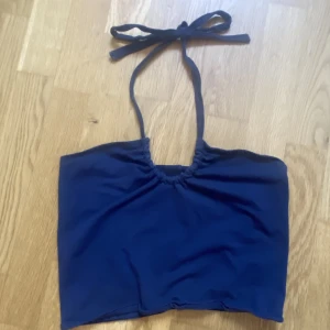 Festtopp - Så fin topp, egen sydd men köpt på Instagram. Kan skicka fler bilder