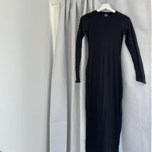 Skims klänning - Skims klänning som tyvärr för liten för mig, endast testad. 800kr