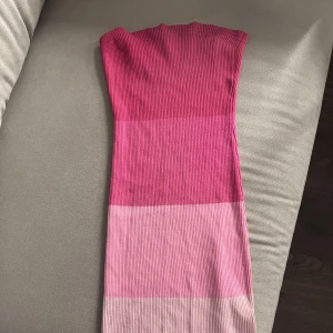 Tubklänning - Tubklänning från shein, aldrig använd. Köparen står för frakt 