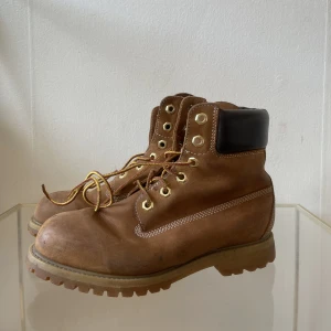 TIMBERLAND BOOTS - Boots från Timberland. Storlek 38.