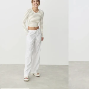 linnebyxor  - säljer mina linnebyxor från gina tricot, då jag beställde fel storlek. Dom är i nyskick ändats testade men prislappen är tyvärr inte kvar💞säljer för 300kr +frak nypris:400kr, kom privat vid frågor eller bilder