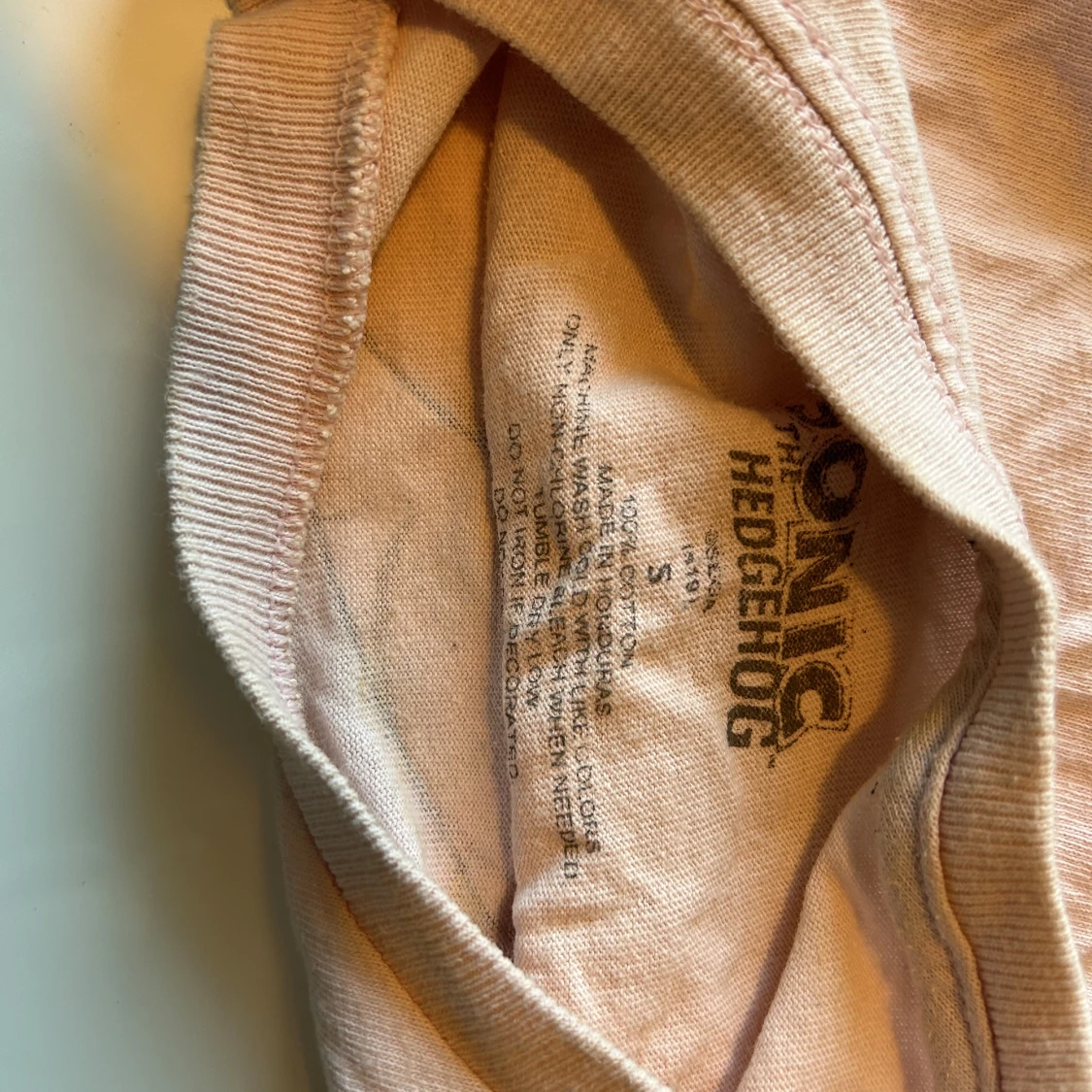 Sonic t shirt säljs i bra skick.  - 91