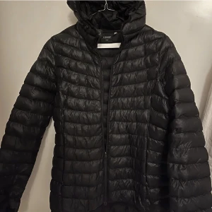 Everest jacka  - En super skön och fin jacka använd några gånger 