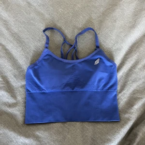 Sport bh - Blå sporttopp från alera, vadderad 
