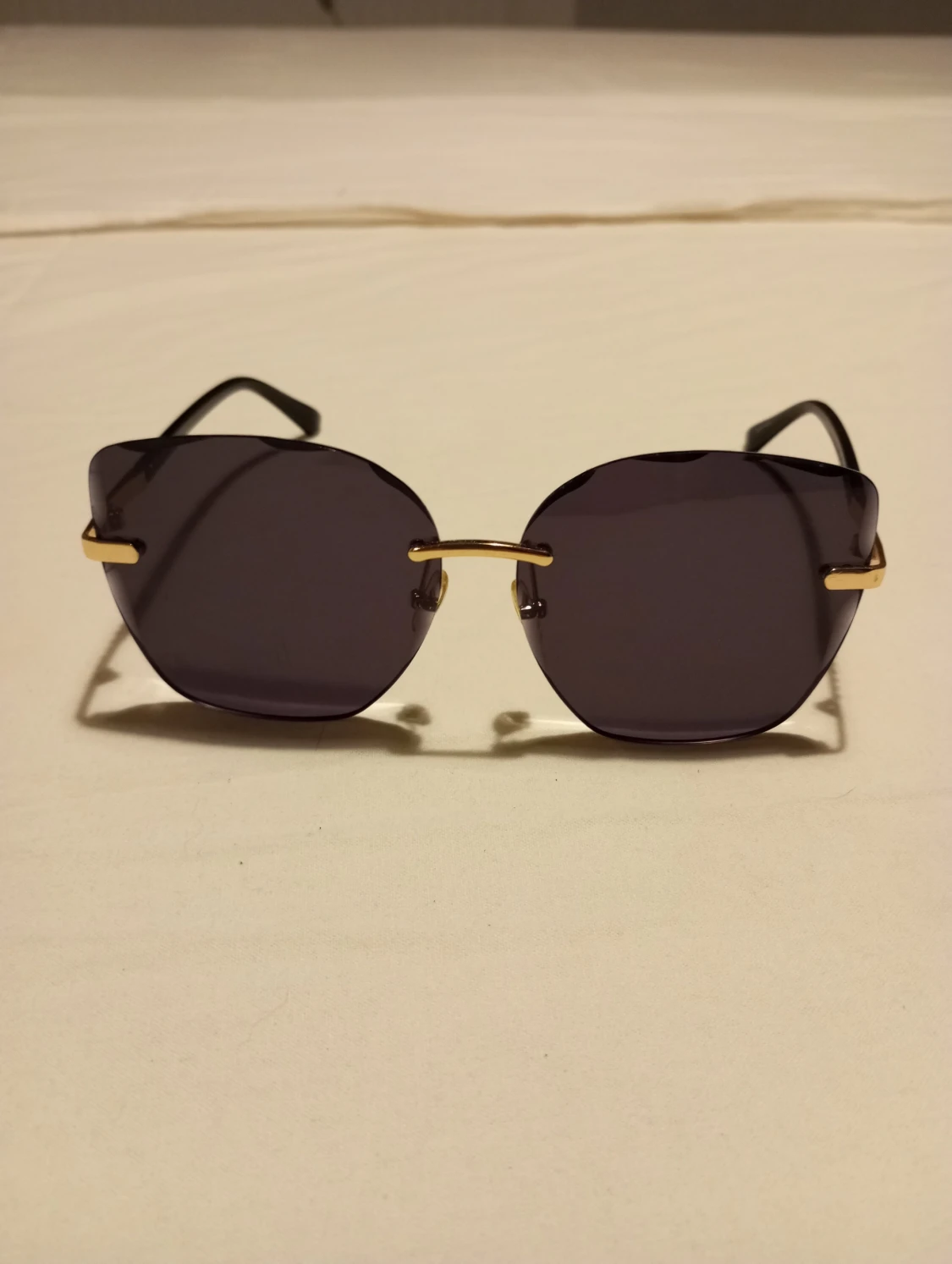 Solglasögon - NYA - 90