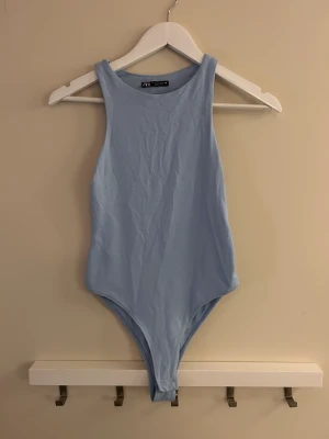 Zara body suit  - Fin Zara body. Använda men är i bra skick.