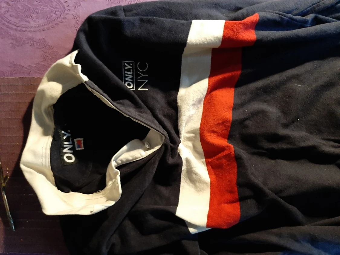 Only nyc tröja knappt använd säljes! ovanlig sällsynt - 90