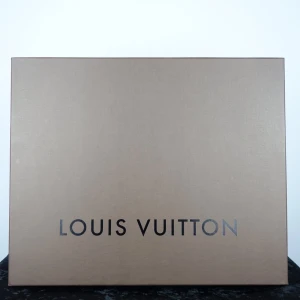 Louis vuitton dress  - Helt ny men inga lappar kvar. Säljer pga för liten. Helt äkta. Ny pris 14200 kr