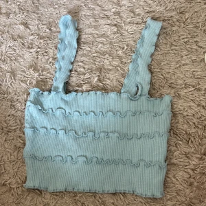 Zara linne - Turkos/blått linne från Zara i strl s, hör av dig vid intresse 💘