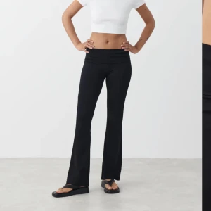 Yoga pants - Säljer mina yoga pants från Gina då jag har ett par liknande byxor