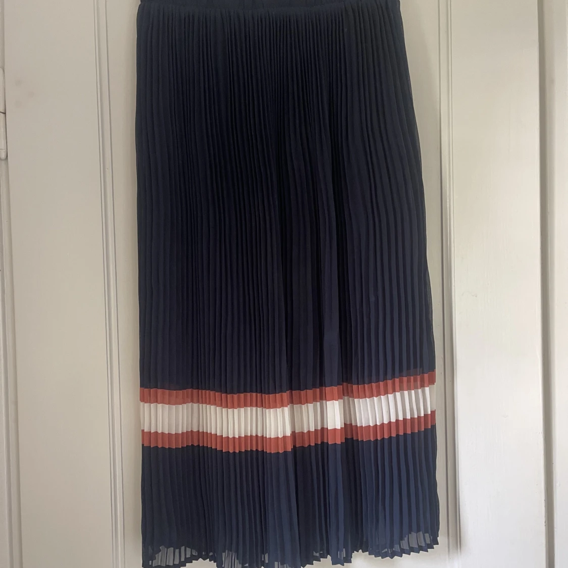 Marinblå lång kjol - 90