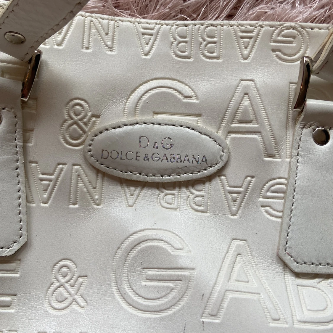 Vit väska (fake Dolce & Gabbana) - 90