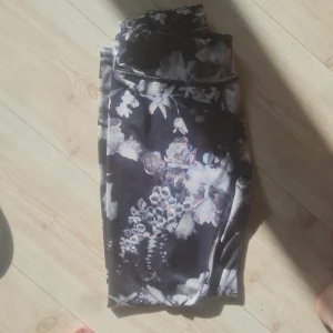 Träningstights - Träningstights i gott skick 