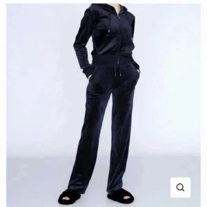 Juicy - Använd skick men ändå fina, skriv för bilder o frågor 