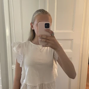 Vit volang topp!  - Jätte fin topp från zara!
