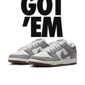 Nike Sb dunk low yuto horigome - Köpta från snkrs appen kvitto finns!! Storlek 45,5!! Skriv vid minsta fråga! Pris kan möjligtvis diskuteras!  Klicka inte på köp direkt!!!!!!