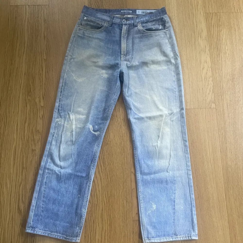 Säljer ett par Our Lagacy jeans då de inte kommer till användning. Nypris 3900kr. Jeans & Byxor.