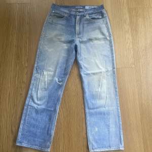 Säljer ett par Our Lagacy jeans då de inte kommer till användning. Nypris 3900kr