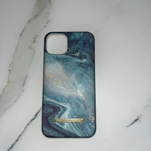 Mobilskal - Säljer denna fina unika mobilskal som är typ aldrig använt.