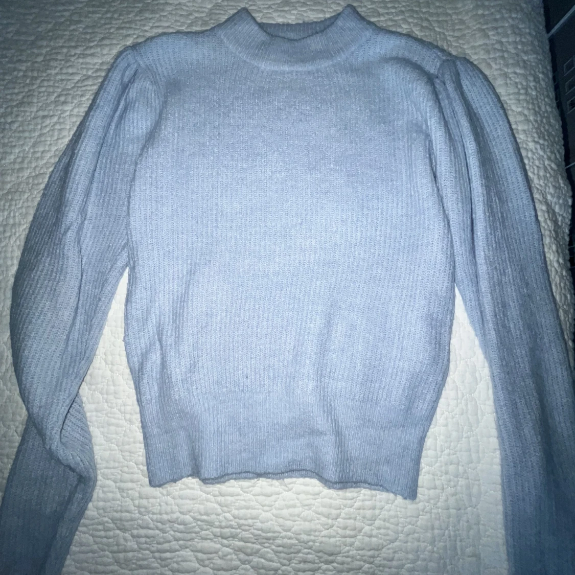 Ljusblå stickad tröja - 90