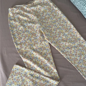 Zara pants - Zara pants in size S, worn once