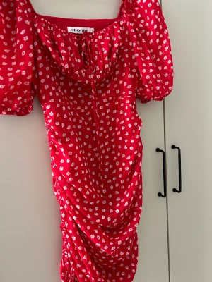 Adoore 34  - Använt Max 5 gånger, som ny. Super fin!:) ordinariepris 1395 kr. 