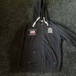 Sweatshirt jacka  - Bättre begagnad.