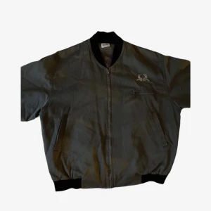 Grå tyg jacka - Oanvänd Bra skick