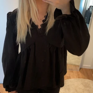 Svart blus - Endast testad💕