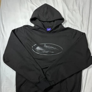 Corteiz hoodie - Corteiz hoodie, cond 9/10, kom dm för fler frågor, original förpackning förekommer💚