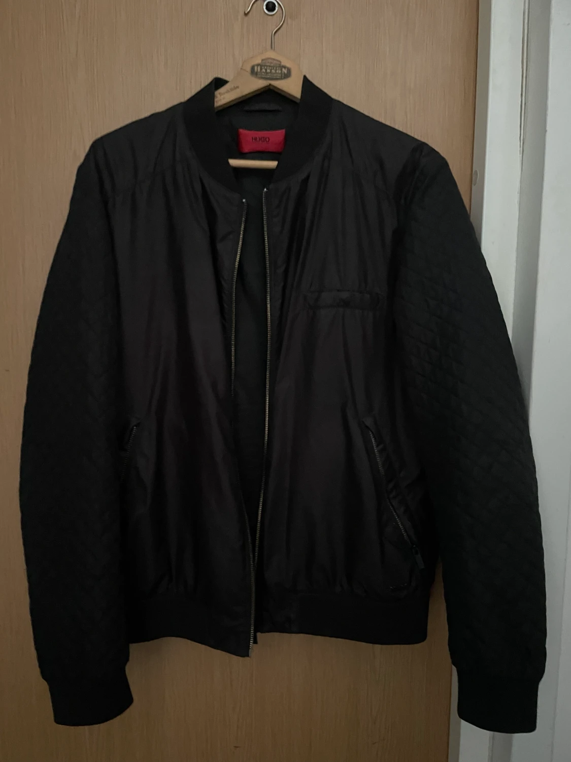 hugo boss jacka  - 90