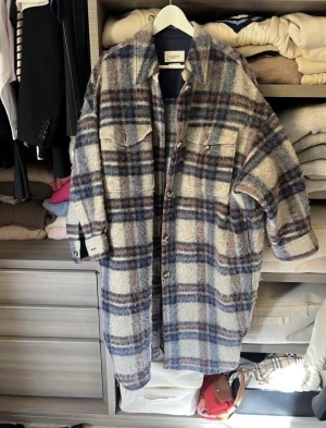 Isabel Marant kappa - Isabel marant kappa, nypris 7000kr, storlek 0 (xs). Köpt på NK. 5000 kr