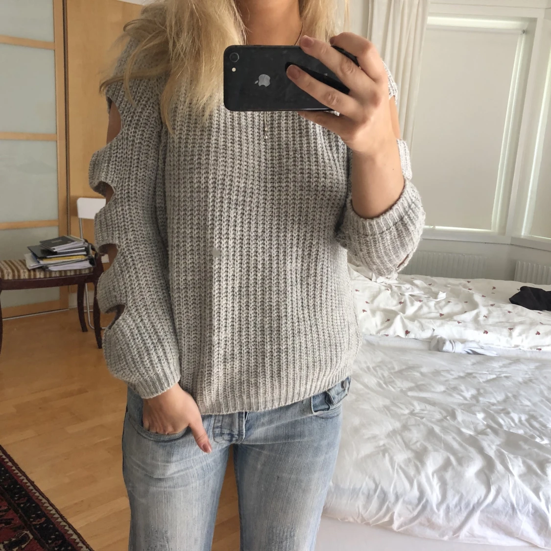 Tröja med cutouts - 90