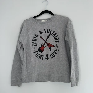 Zadig tröja - Säljer en zadig tröja i storlek 14 y.